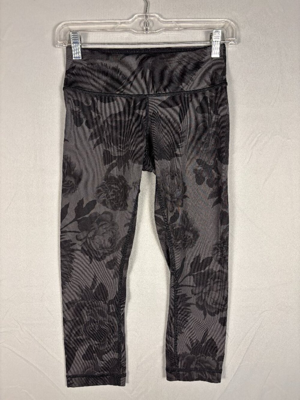 Lululemon Wunder Under Crop Leggings Yoga Athleisure Fitness Gym